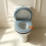 Red USB-powered heated toilet seat cover set – product gallery image 3